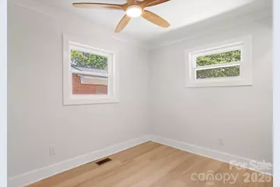 546 W Kingston Avenue, Charlotte, NC 28203 - Photo 23