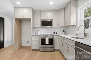 546 W Kingston Ave, Charlotte, NC 28203 - Photo 15