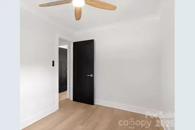 546 W Kingston Avenue, Charlotte, NC 28203 - Photo 25