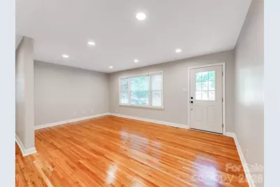 3326 Bonneville Drive, Charlotte, NC 28205 - Photo 5
