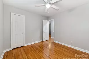 3326 Bonneville Dr, Charlotte, NC 28205 - Photo 23