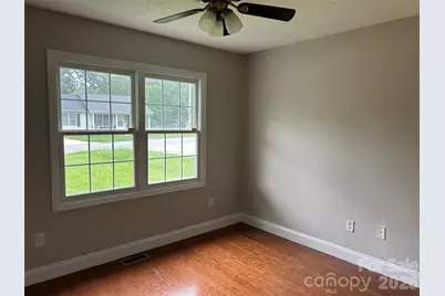 927 Floyd Lane, Gastonia, NC 28052 - Photo 11