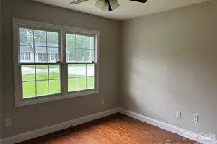 927 Floyd Ln, Gastonia, NC 28052 - Photo 11