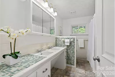 1222 Burtonwood Circle, Charlotte, NC 28212 - Photo 33