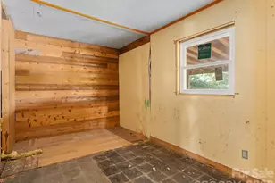 24 Vine St, Canton, NC 28716 - Photo 11