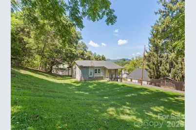 24 Vine Street, Canton, NC 28716 - Photo 5