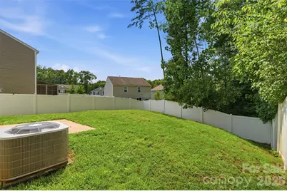 4219 John Dale Lane, Charlotte, NC 28269 - Photo 33