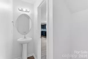 4219 John Dale Ln, Charlotte, NC 28269 - Photo 17