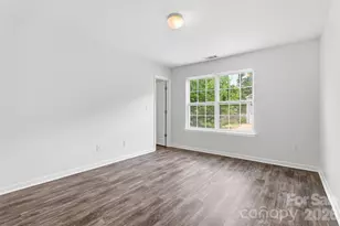4219 John Dale Ln, Charlotte, NC 28269 - Photo 19