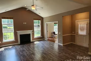 3225 Abbey Walk Ln, Matthews, NC 28105 - Photo 5
