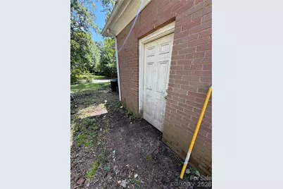 4731 Hidden Valley Road, Charlotte, NC 28213 - Photo 15