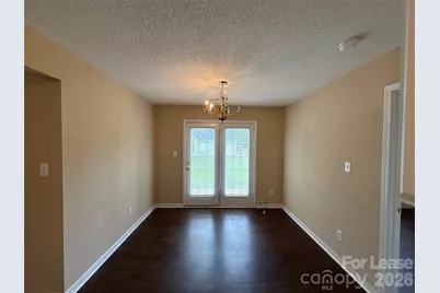 7037 Breeders Cup Circle, Charlotte, NC 28215 - Photo 7