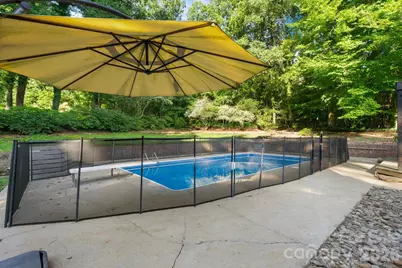2015 12th Street Drive NW, Hickory, NC 28601 - Photo 45
