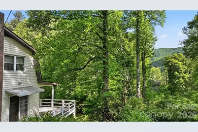38 Pee Wee Branch Branch, Sylva, NC 28779 - Photo 3
