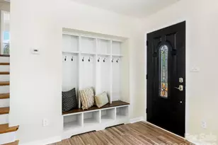 421 Vickery Dr, Charlotte, NC 28215 - Photo 3