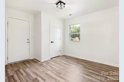 421 Vickery Drive, Charlotte, NC 28215 - Photo 13
