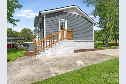 421 Vickery Drive, Charlotte, NC 28215 - Photo 23