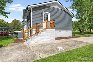 421 Vickery Dr, Charlotte, NC 28215 - Photo 23