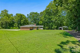 233 Laburn Ave, Charlotte, NC 28214 - Photo 3