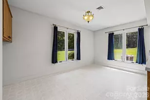 233 Laburn Ave, Charlotte, NC 28214 - Photo 19