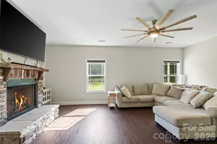 165 Rambler Ln, Blacksburg, SC 29702 - Photo 7