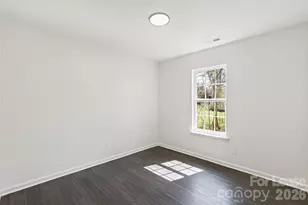 913 Tennyson Dr, Charlotte, NC 28208 - Photo 15