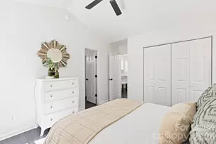 913 Tennyson Dr, Charlotte, NC 28208 - Photo 11