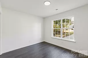 913 Tennyson Dr, Charlotte, NC 28208 - Photo 17