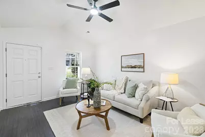 913 Tennyson Drive, Charlotte, NC 28208 - Photo 19