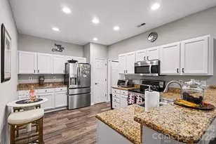 8057 Sultana Cir, Charlotte, NC 28227 - Photo 7