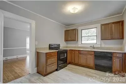 431 W Statesville Avenue, Mooresville, NC 28115 - Photo 17