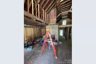 1804 Kennesaw Drive, Charlotte, NC 28216 - Photo 5