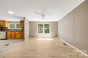 81 Spring Mountain Rd, Fairview, NC 28730 - Photo 15