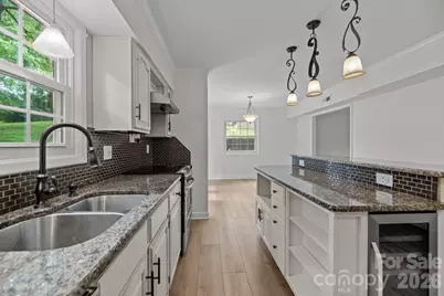 6713 William Harry Court, Charlotte, NC 28211 - Photo 7