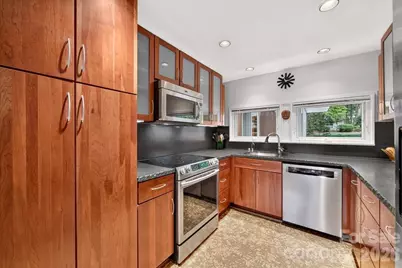501 Ellsworth Road, Charlotte, NC 28211 - Photo 17