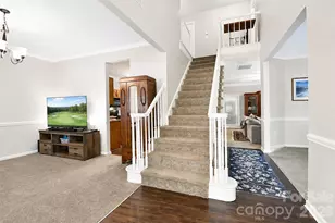 3837 Beauvista Dr, Charlotte, NC 28269 - Photo 3