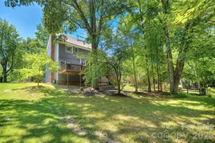 3837 Beauvista Dr, Charlotte, NC 28269 - Photo 33