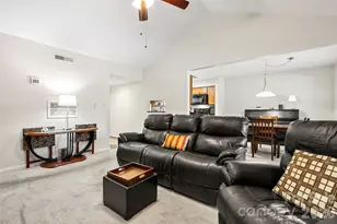 7912 Greenside Ct, Charlotte, NC 28277 - Photo 3