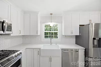 1724 Delchester Drive, Charlotte, NC 28210 - Photo 9