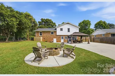 1724 Delchester Drive, Charlotte, NC 28210 - Photo 23