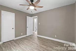2516 Remington St, Charlotte, NC 28216 - Photo 3