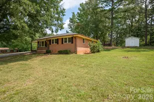 901 S 10th St, Bessemer City, NC 28016 - Photo 3