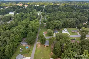 901 S 10th St, Bessemer City, NC 28016 - Photo 25