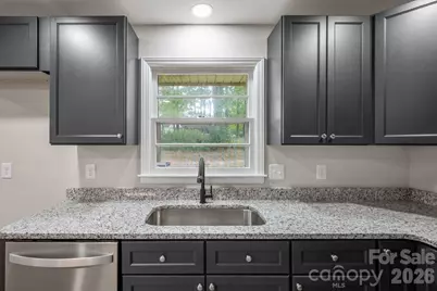 901 S 10th Street, Bessemer City, NC 28016 - Photo 11