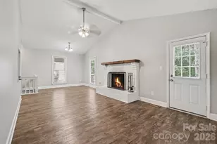 8163 Walnut Creek Ln, Charlotte, NC 28227 - Photo 3