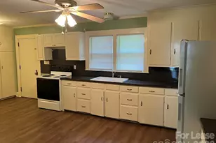 1049 E Main St, Albemarle, NC 28001 - Photo 5