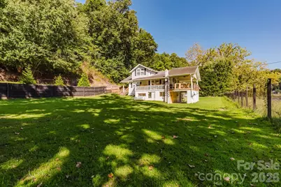 1380 Highway 19A Highway, Whittier, NC 28789 - Photo 5