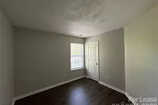 1601 Elk Creek Ct, Charlotte, NC 28214 - Photo 15