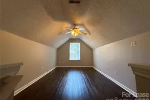 1601 Elk Creek Ct, Charlotte, NC 28214 - Photo 17