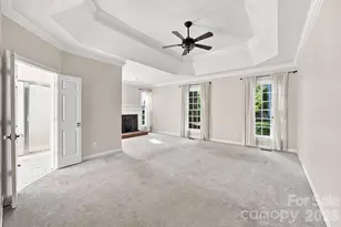 5111 Downing Creek Dr, Charlotte, NC 28269 - Photo 5